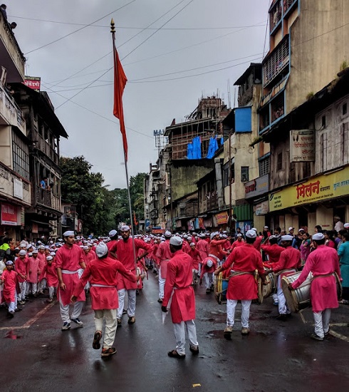 Jnana Prabodhini's Ganapati visarjan procession 2016