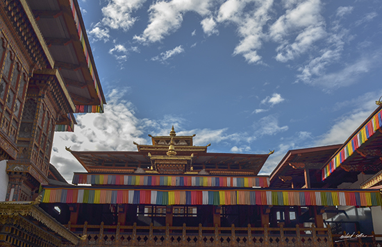 Looking at the Blue sky from Punakha Dzong