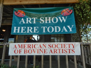 Art show at Gruene